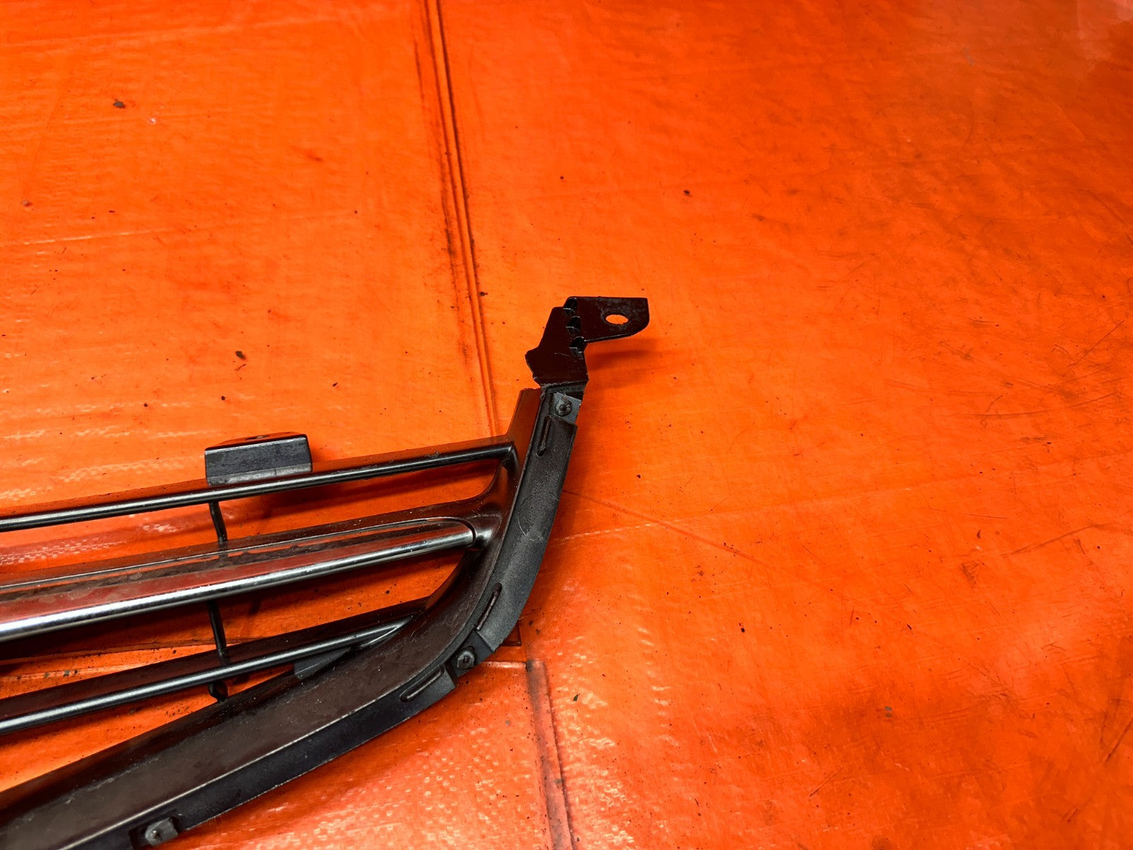 04-05 ACURA TSX 4D 2.4L K24A2 FRONT BUMPER UPPER GRILLE GRILL MOLDING OEM #3424