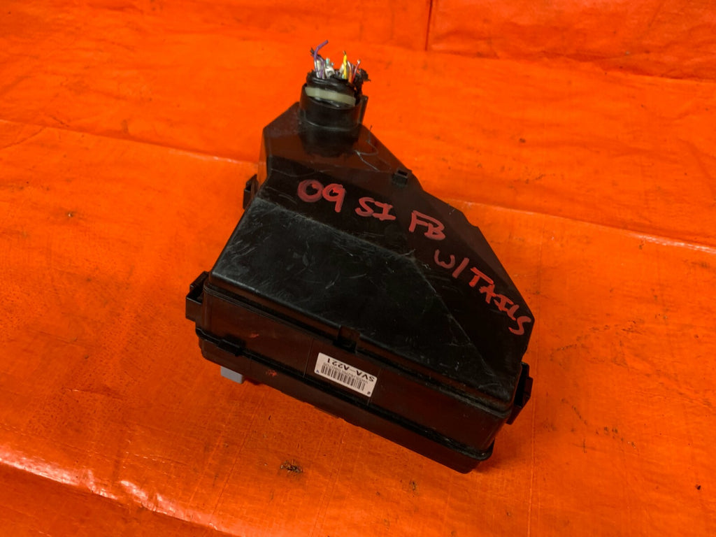 08 11 HONDA CIVIC SI 2 DOOR COUPE   EXTERIOR ENGINE BAY UNDER HOOD FUSE BOX OEM2