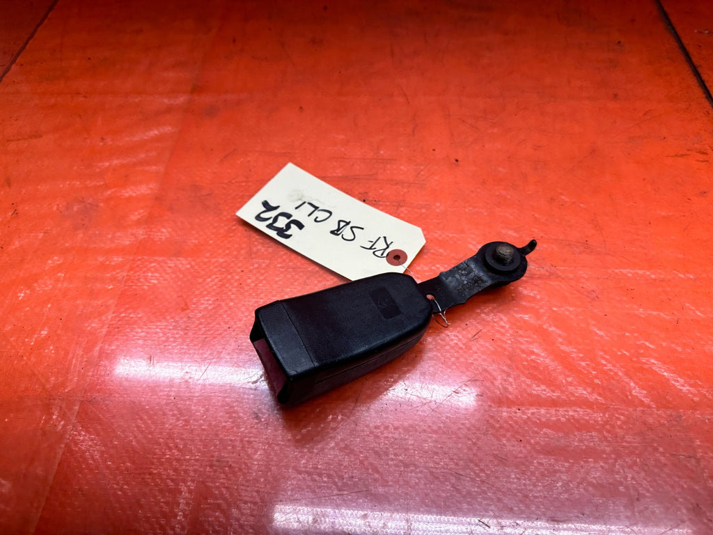 92 96 HONDA PRELUDE RIGHT FRONT SEAT BELT BUCKLE CLIP OEM #3325