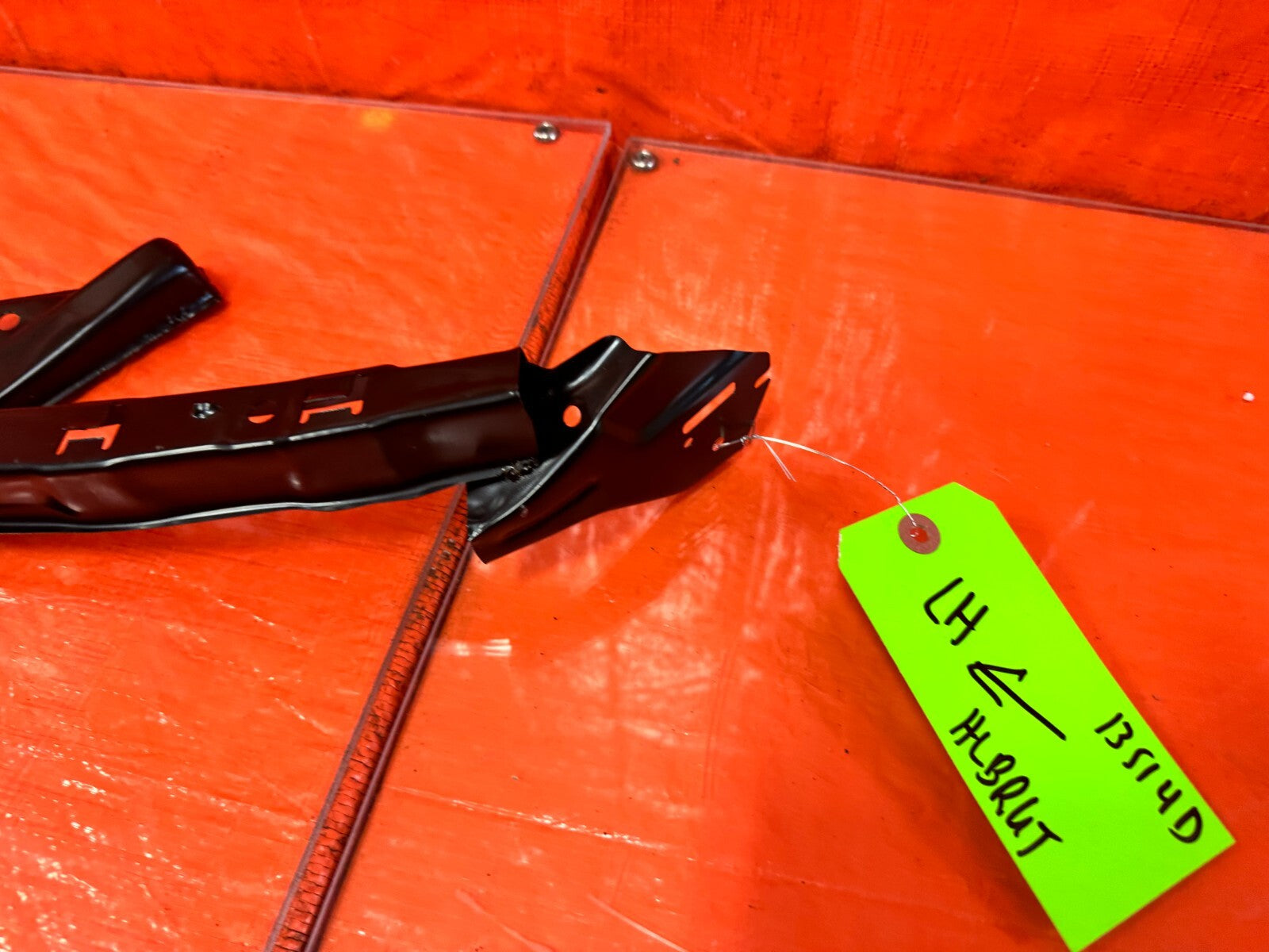 13 15 HONDA CIVIC SI SEDAN   HEADLIGHT HEADLAMP BRACKET   DRIVER LEFT #13SI45