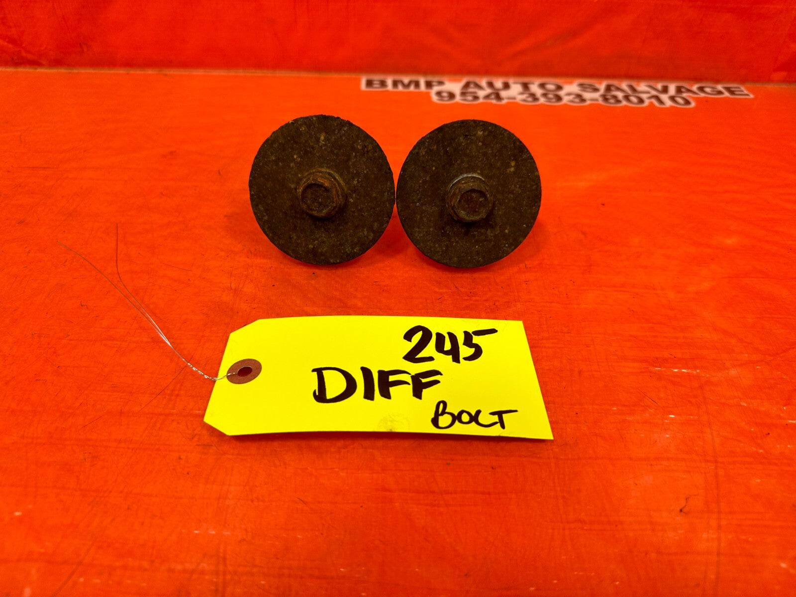 08 15 INFINITI G37 & Q60 2D COUPE   REAR DIFFERENTIAL COLLAR MOUNTING BOLTS 2454