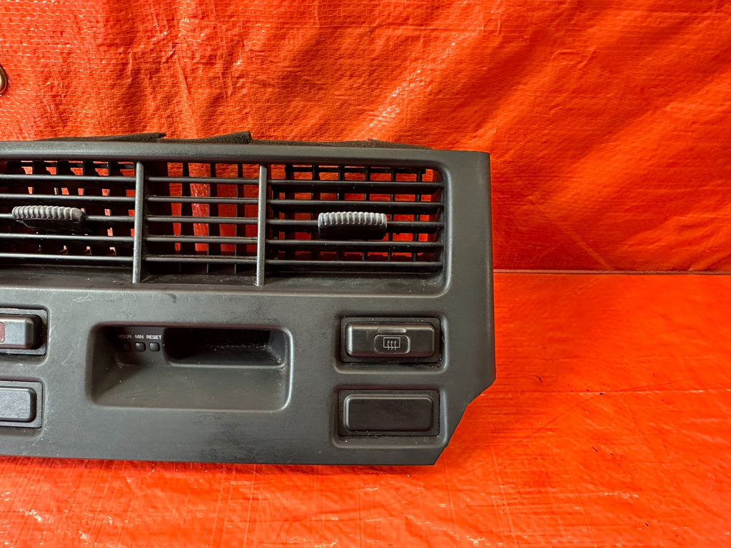 95 98 HONDA ODYSSEY   CENTER AC VENT W/ HAZARD & DEFROST SWITCH & CLOCK OEM #1938