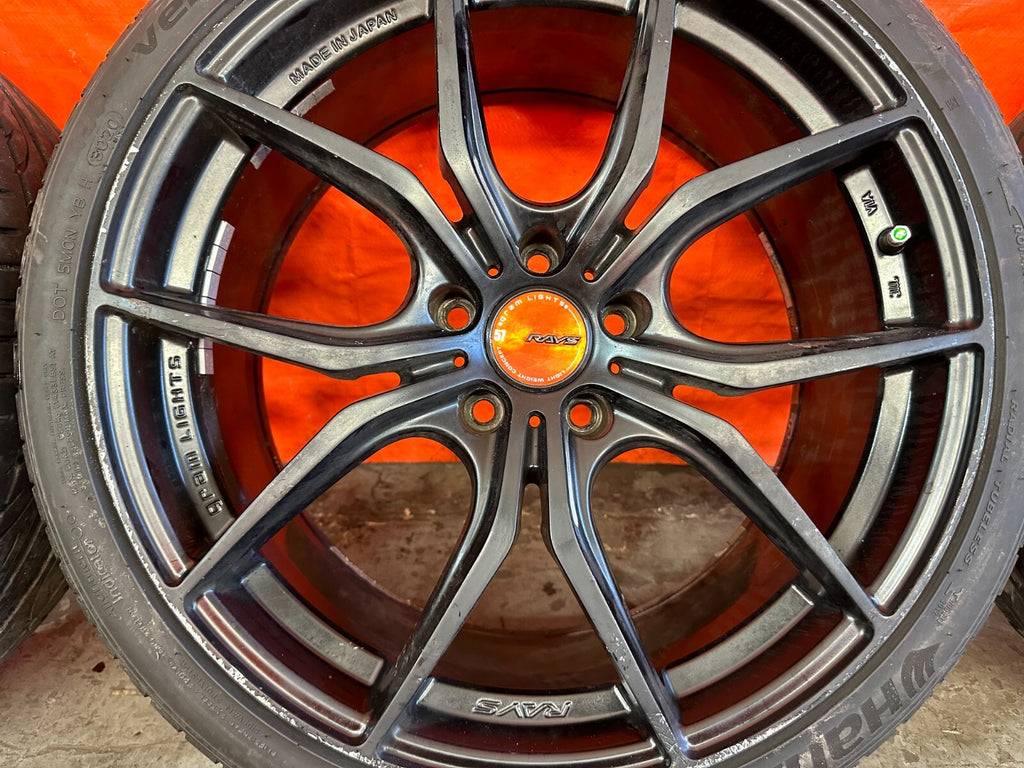 JDM RAYS GRAM LIGHTS   57FXX   5x100 / 19x9 / +38 / VENTUS V12 EVO2   245/35ZR1912