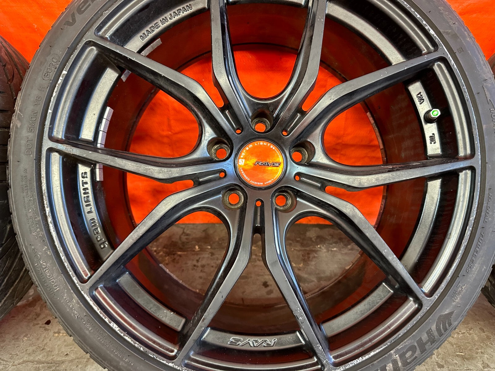 JDM RAYS GRAM LIGHTS   57FXX   5x100 / 19x9 / +38 / VENTUS V12 EVO2   245/35ZR1912