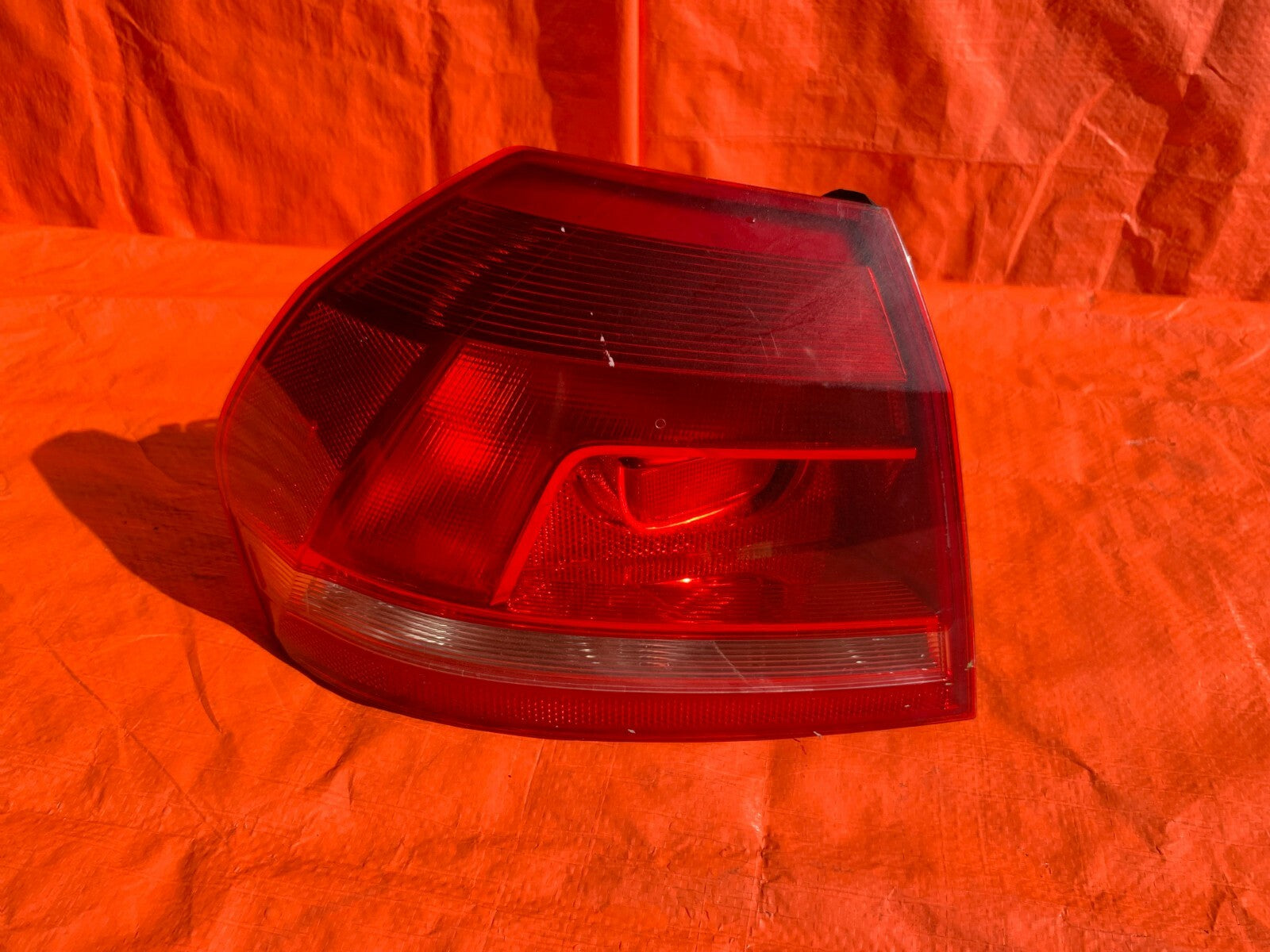 OEM 2014 2015 14 15 VOLKSWAGEN PASSAT DRIVER LEFT OUTER TAIL LIGHT LAMP 7