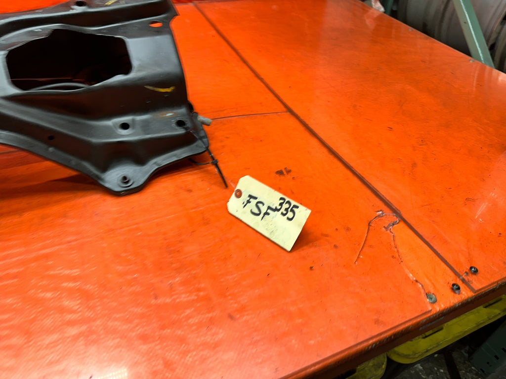 97 01 HONDA PRELUDE 2.2L FRONT SUBFRAME K MEMBER W/ POWER STEERING RACK OEM #3354