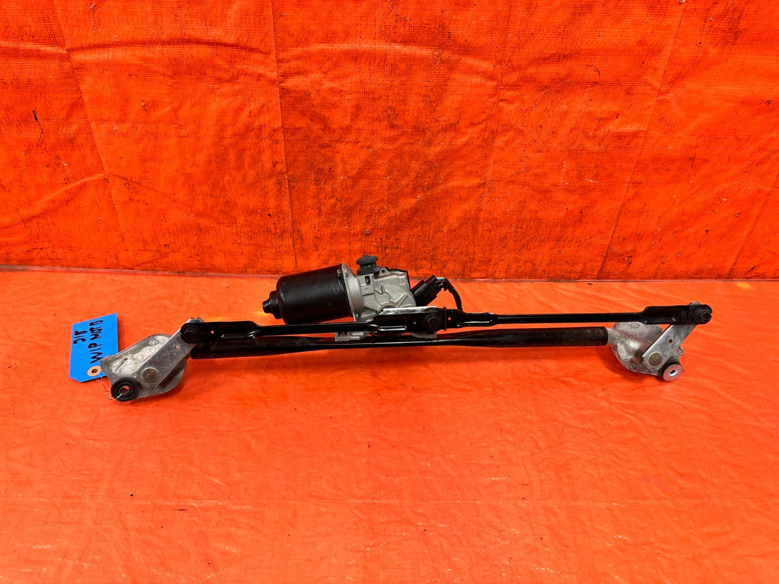 13 16 HYUNDAI GENESIS COUPE   WINDSHIELD WIPER MOTOR W/ LINKAGE   OEM 3182