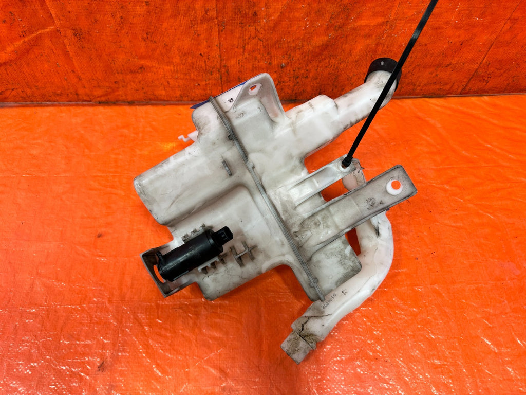 18 22 HONDA ACCORD 1.5L   WINDSHIELD WIPER TANK W/ NECK AND MOTOR   OEM #3249