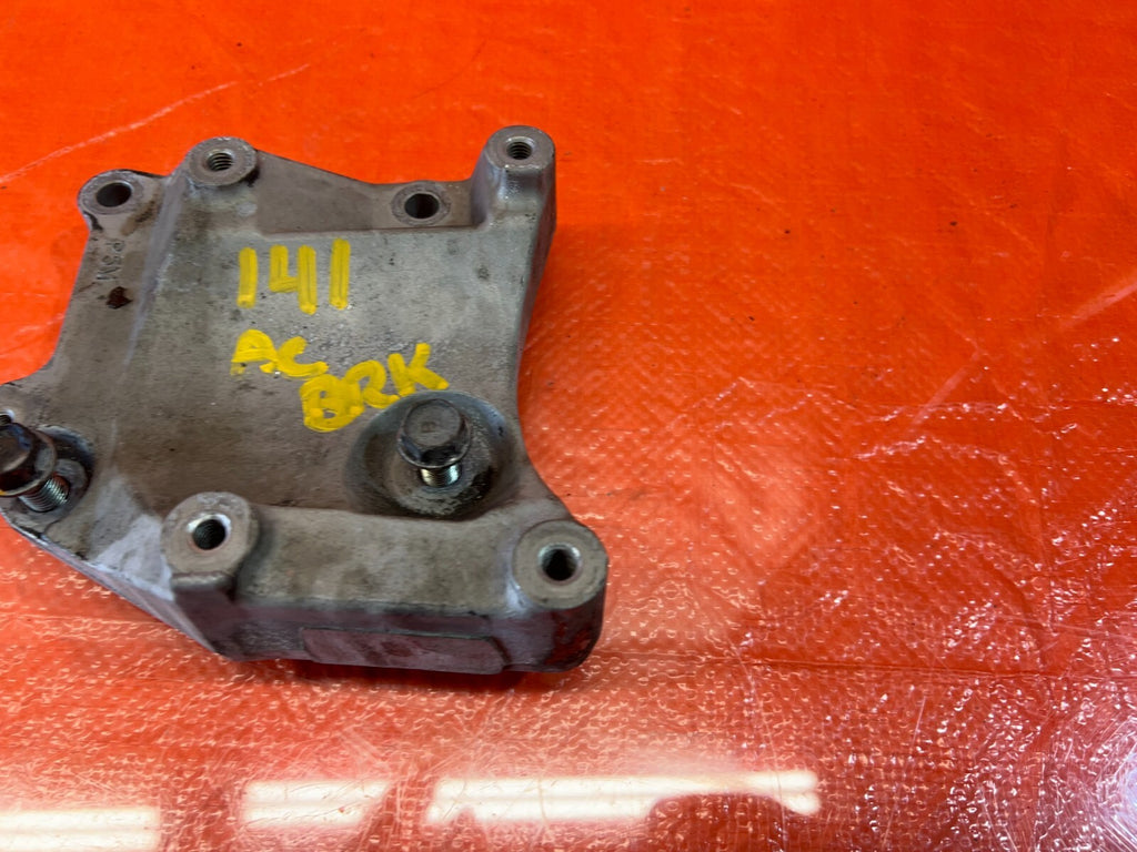 97 01 HONDA PRELUDE BASE & SH   H22A4 HVAC AC MOUNTING BRACKET OEM FACTORY 1414