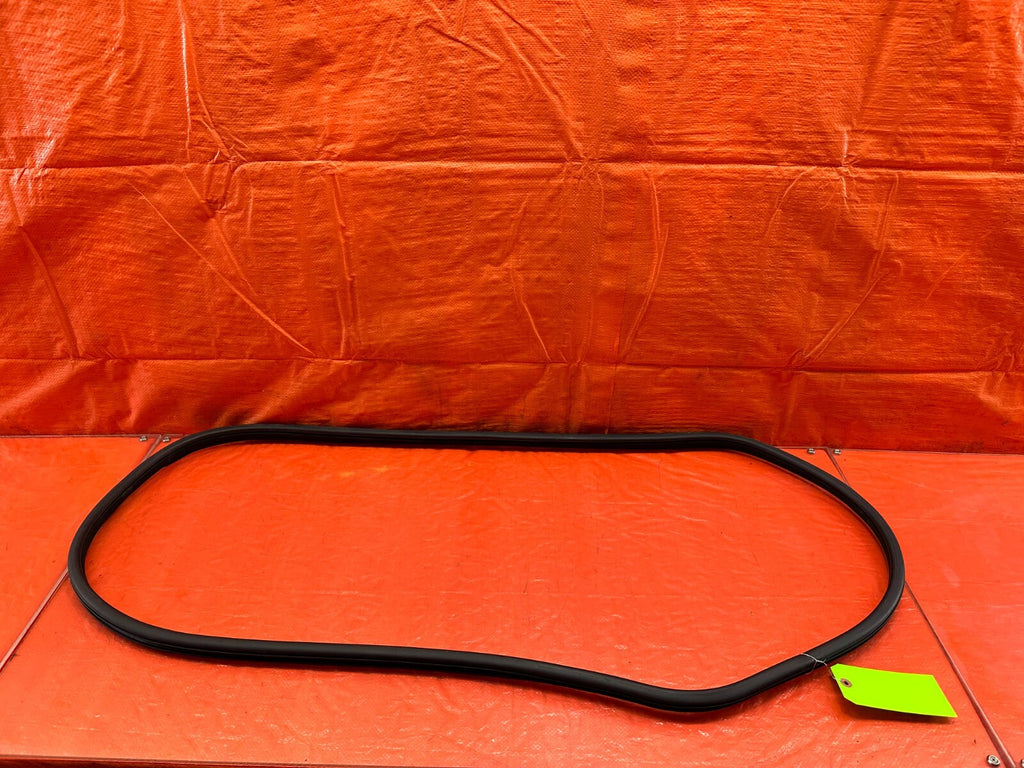 09 14 ACURA TSX   DRIVER LEFT REAR DOOR TO CHASSIS OPEN TRIM SEAL OEM 2330