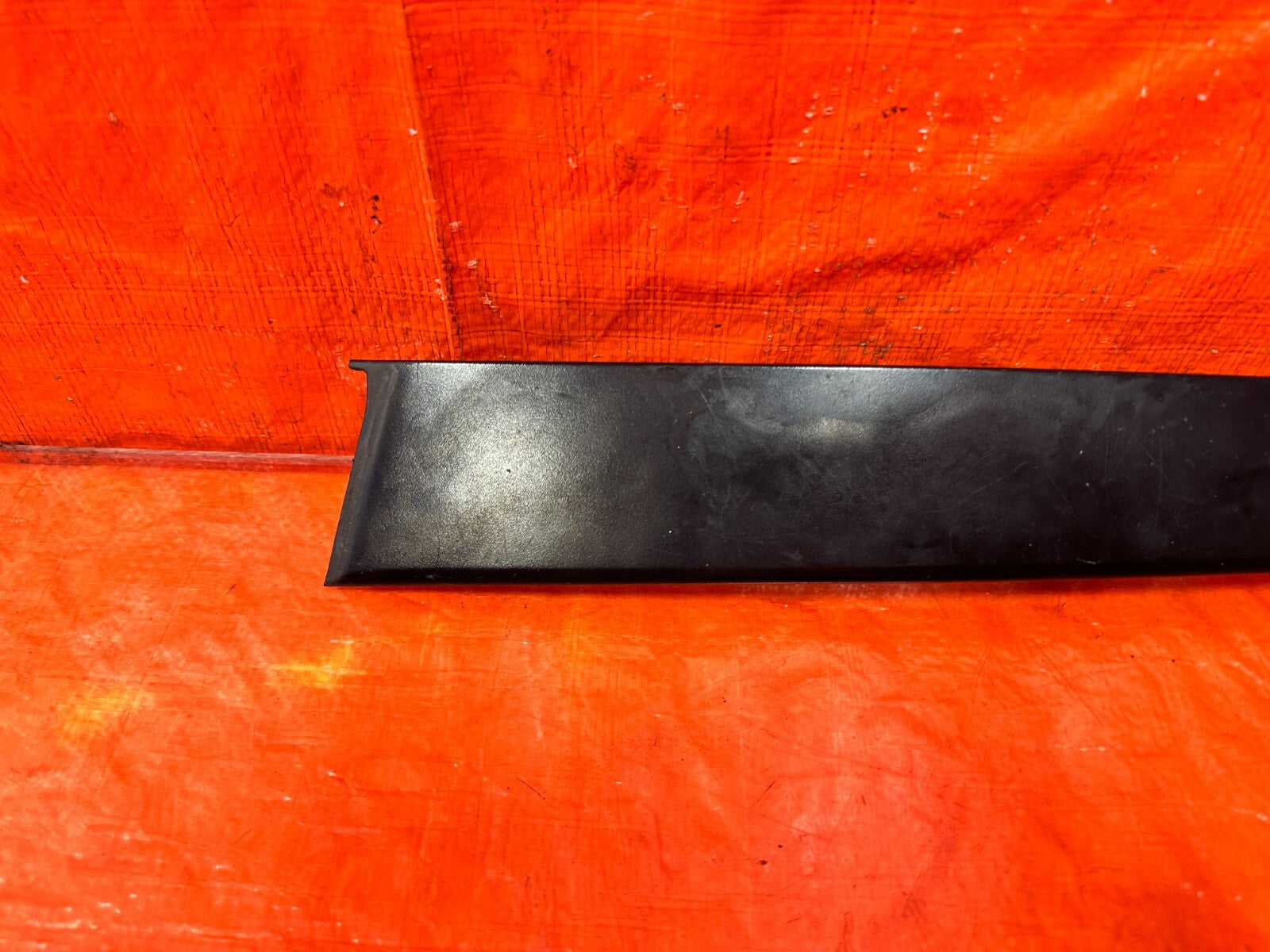 96 00 HONDA CIVIC   SEDAN   PASSENGER RIGHT FRONT DOOR SASH TRIM MOLDING OEM 2971