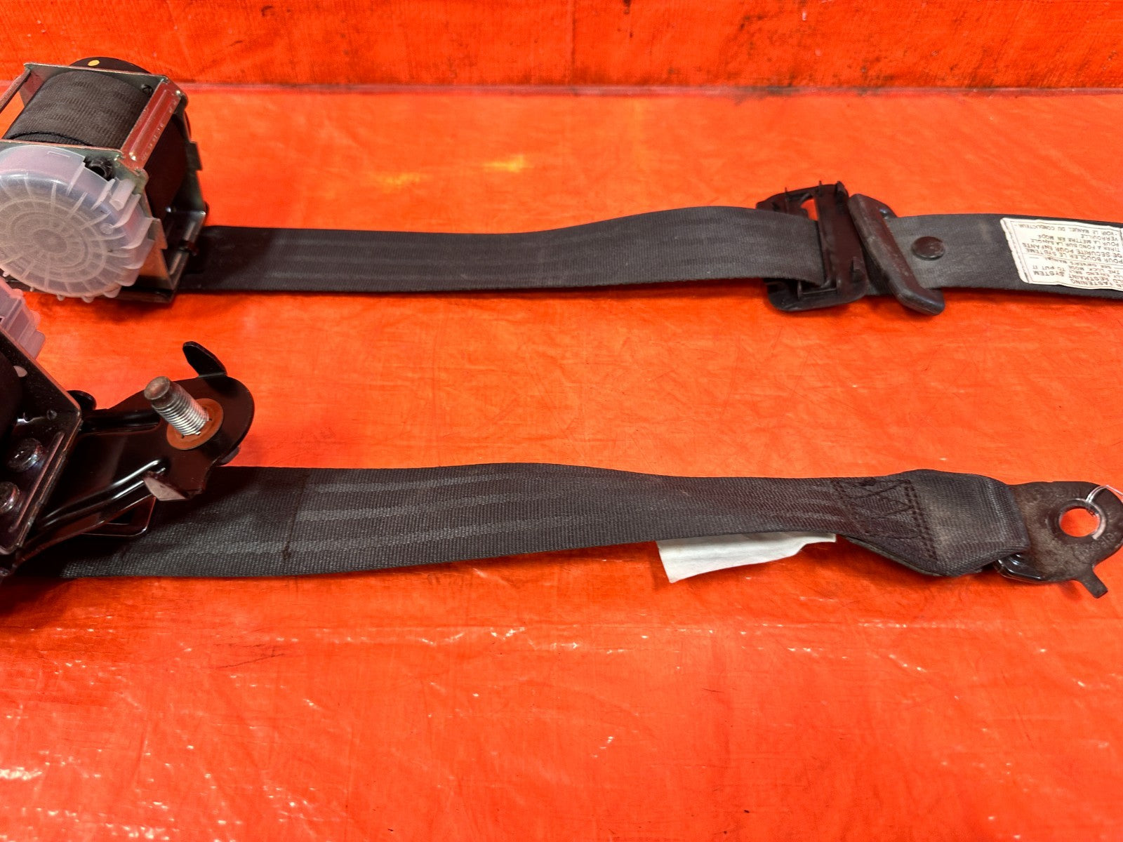 10 16 HYUNDAI GENESIS COUPE   REAR SEAT BELTS  LEFT & RIGHT SEAT BELTS   OEM 2994
