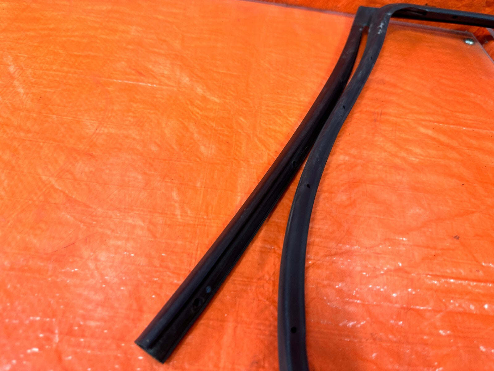 04 08 ACURA TSX PASSENGER RIGHT REAR DOOR WEATHER STRIP TRIM SEAL GASKET OEM 2916